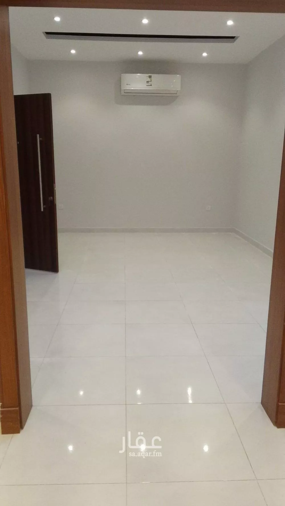 شقة 6 غرف في المروة 10