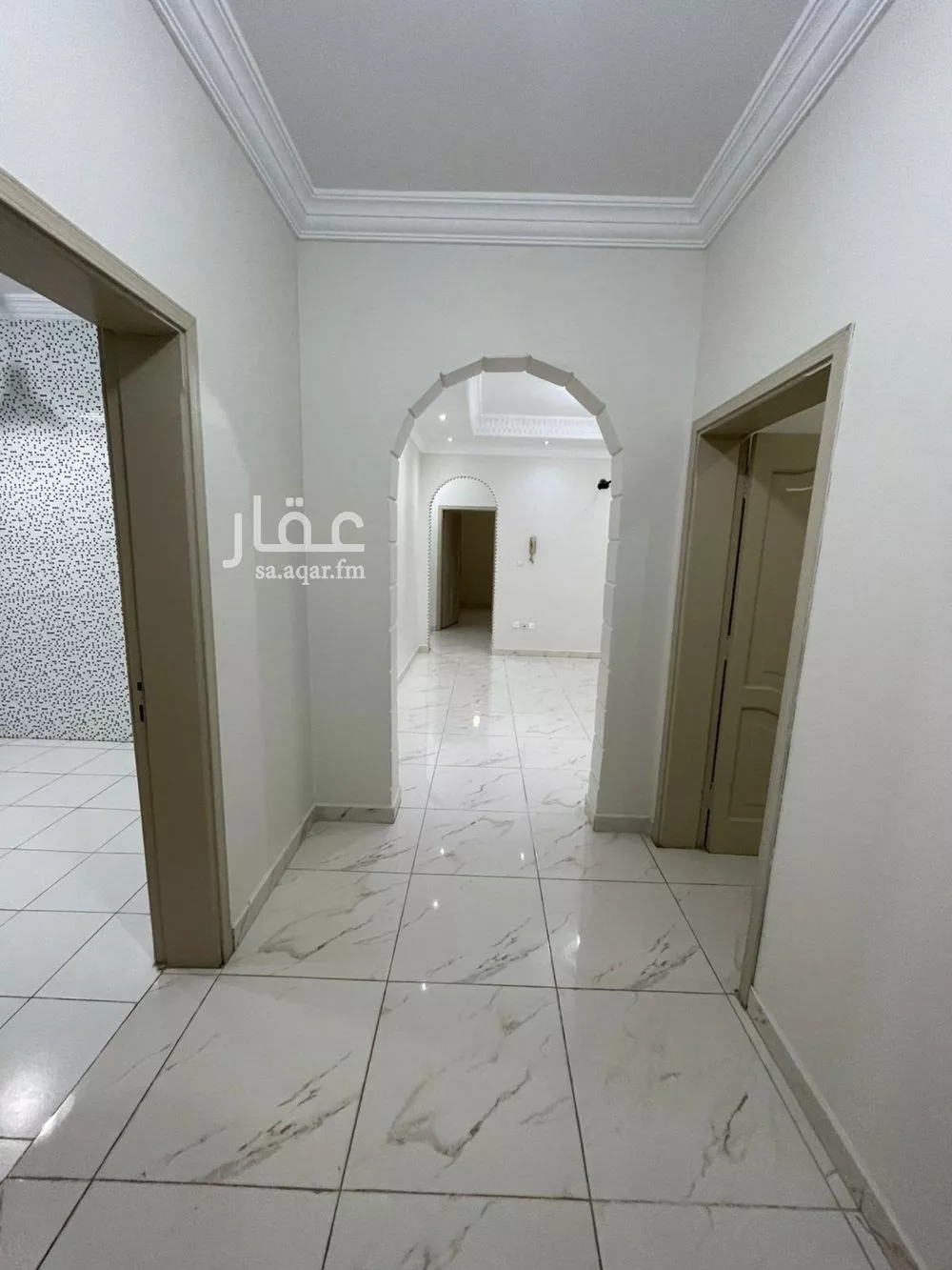 شقة 4 غرف في الواحة 13