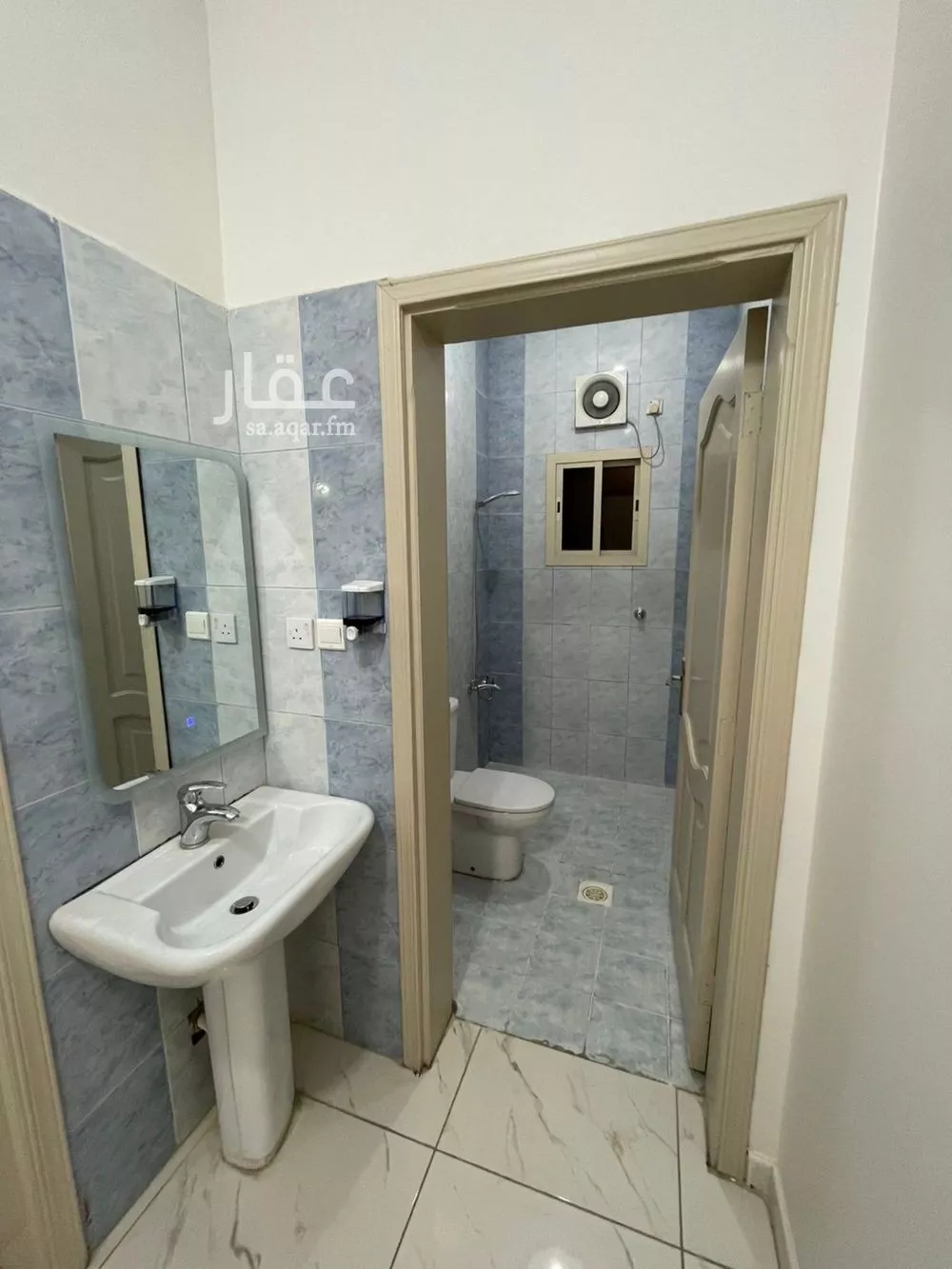 شقة 4 غرف في الواحة 17