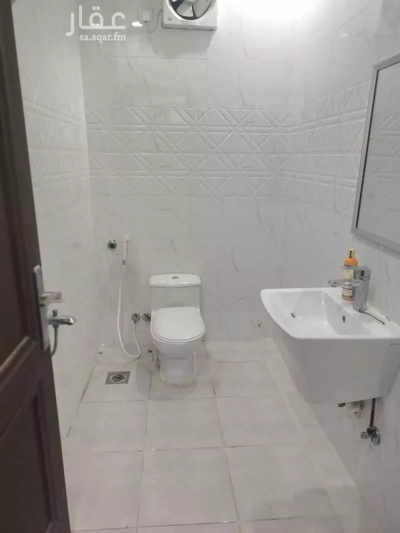 شقة 5 غرف في أبرق الرغامة 21