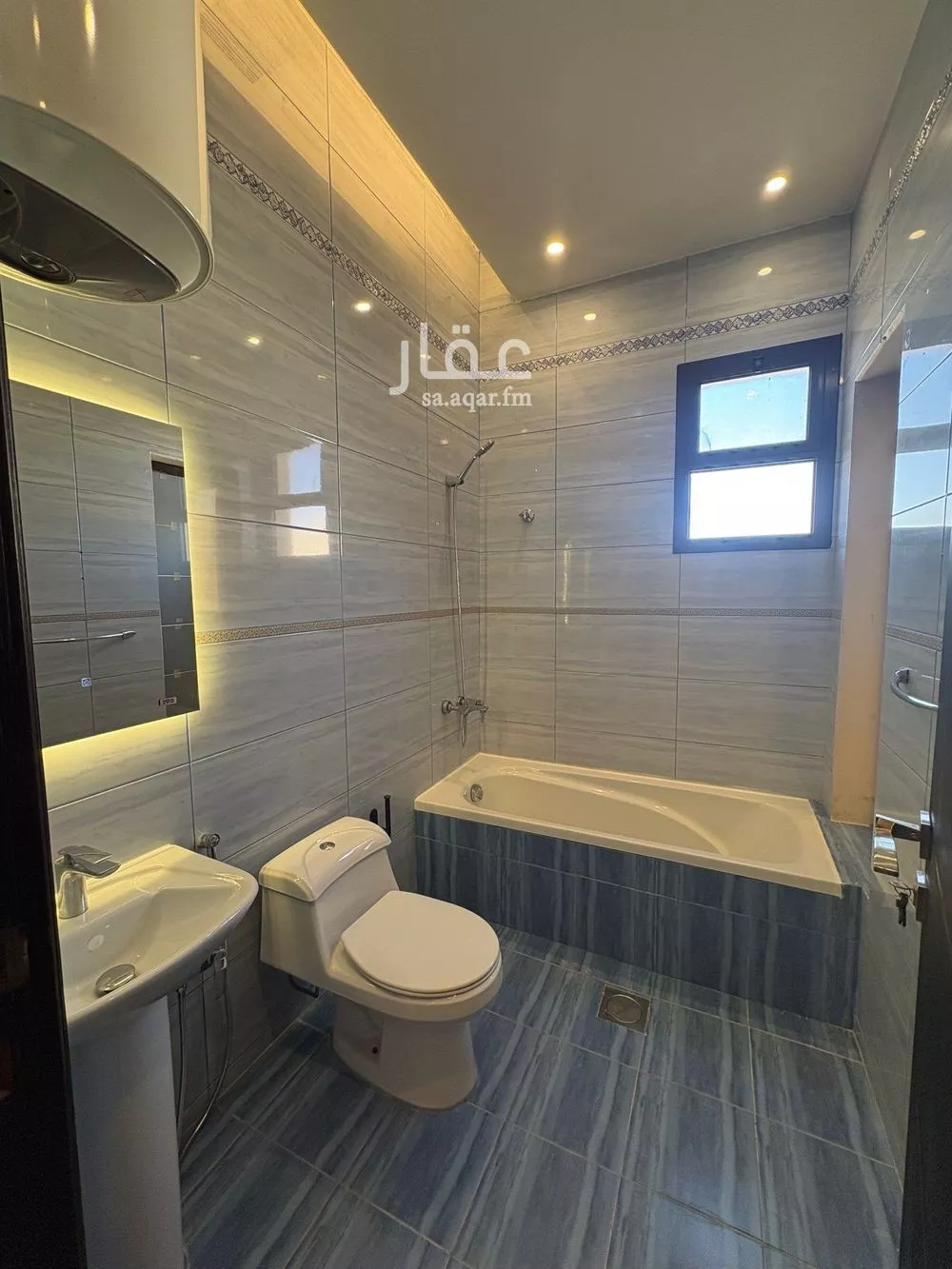 4 bedroom apartment in Al Nakheel 13