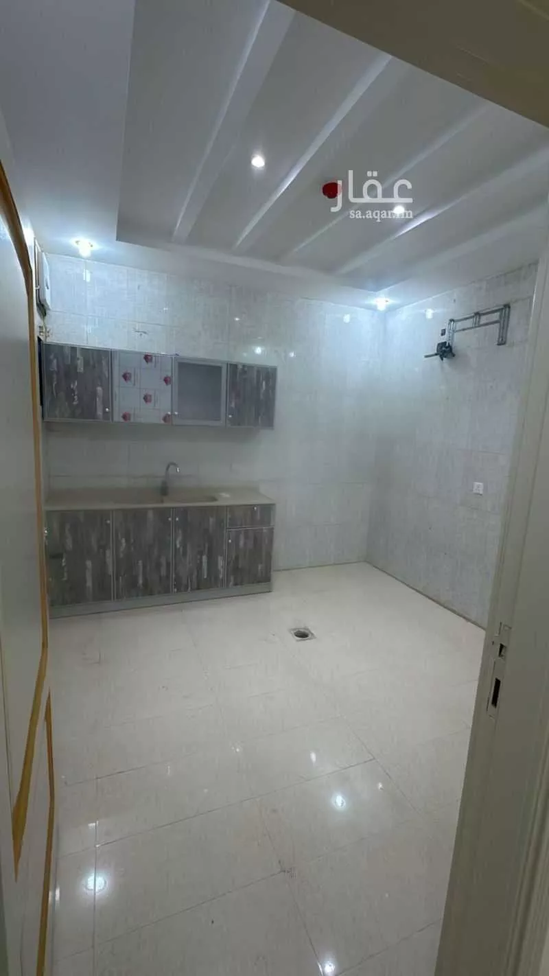 شقة 3 غرف في الورود 3