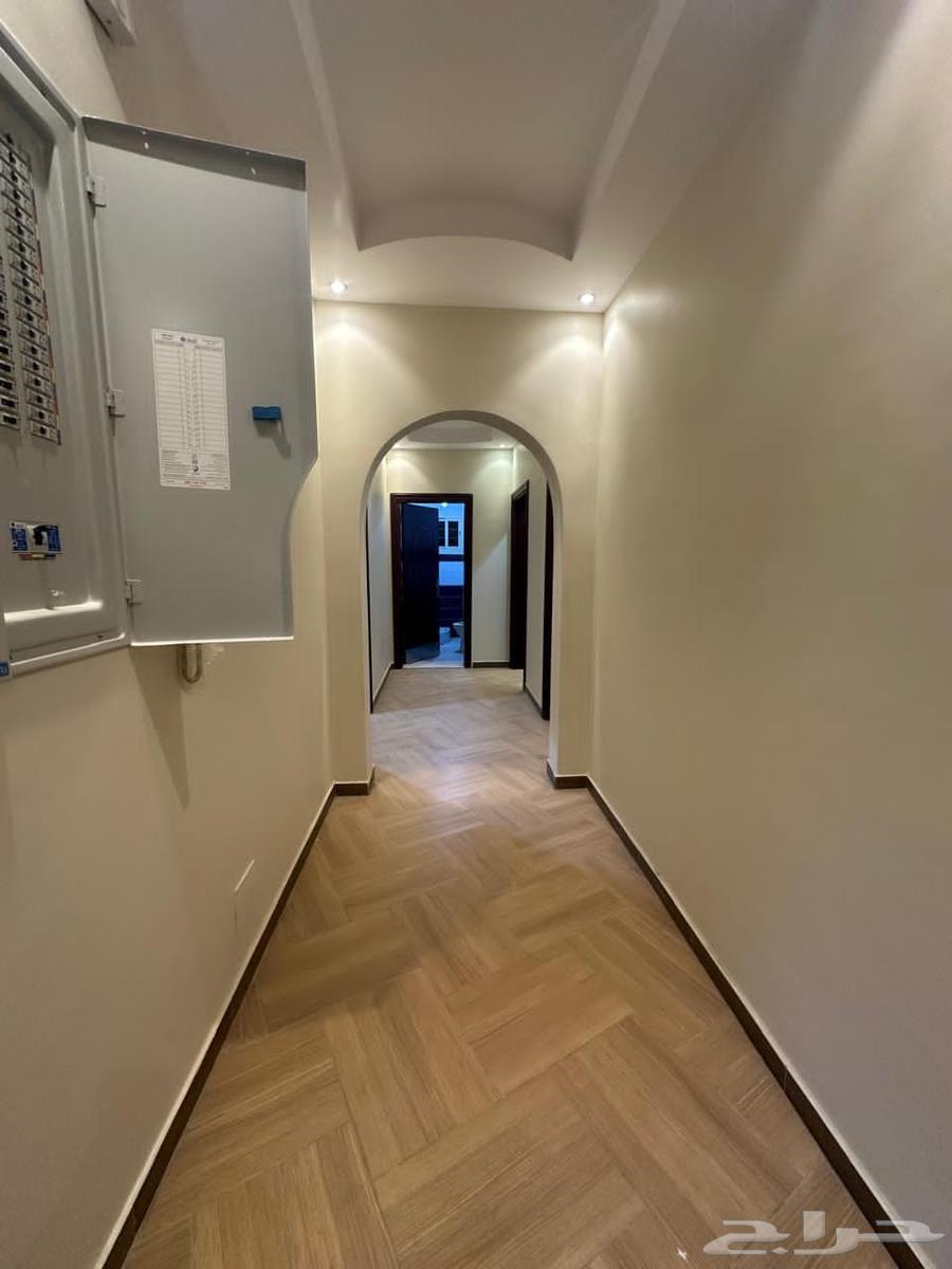 شقة 6 غرف في الأجواد 2