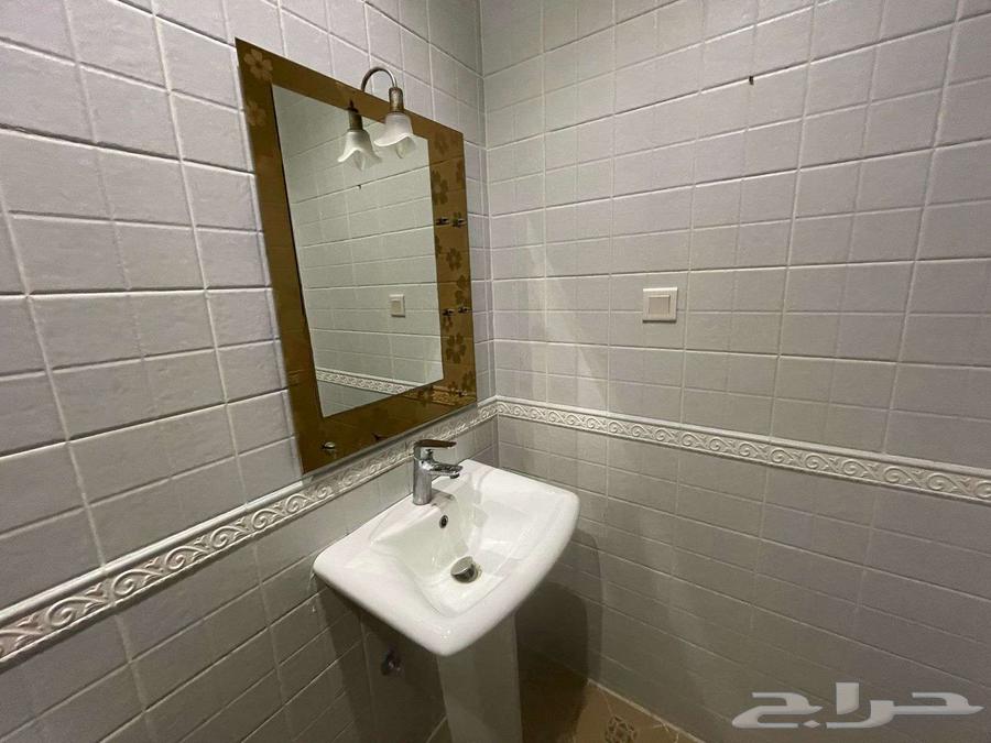 شقة 1 غرف في الرويس 7