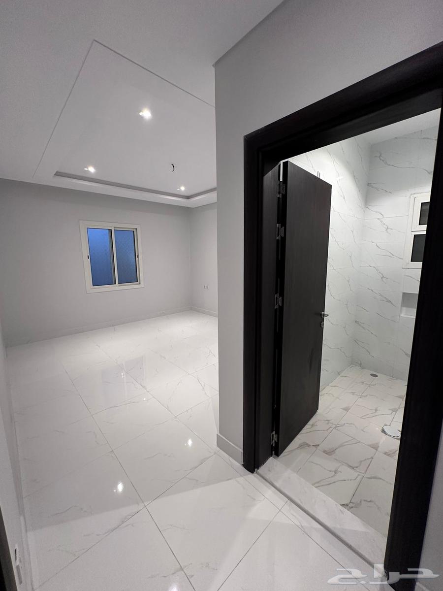 شقة 4 غرف في الصفا 8