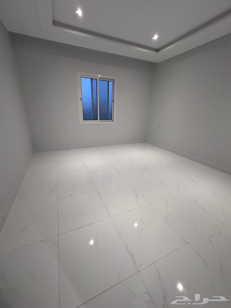 شقة 4 غرف في الصفا 9