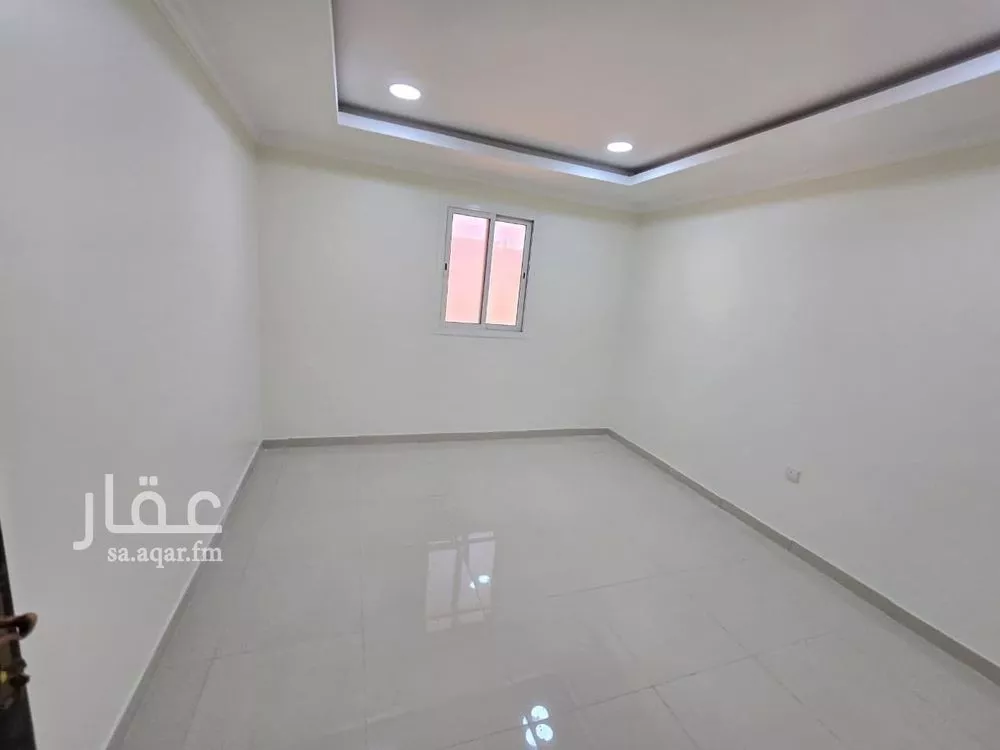 شقة 4 غرف في النور 11