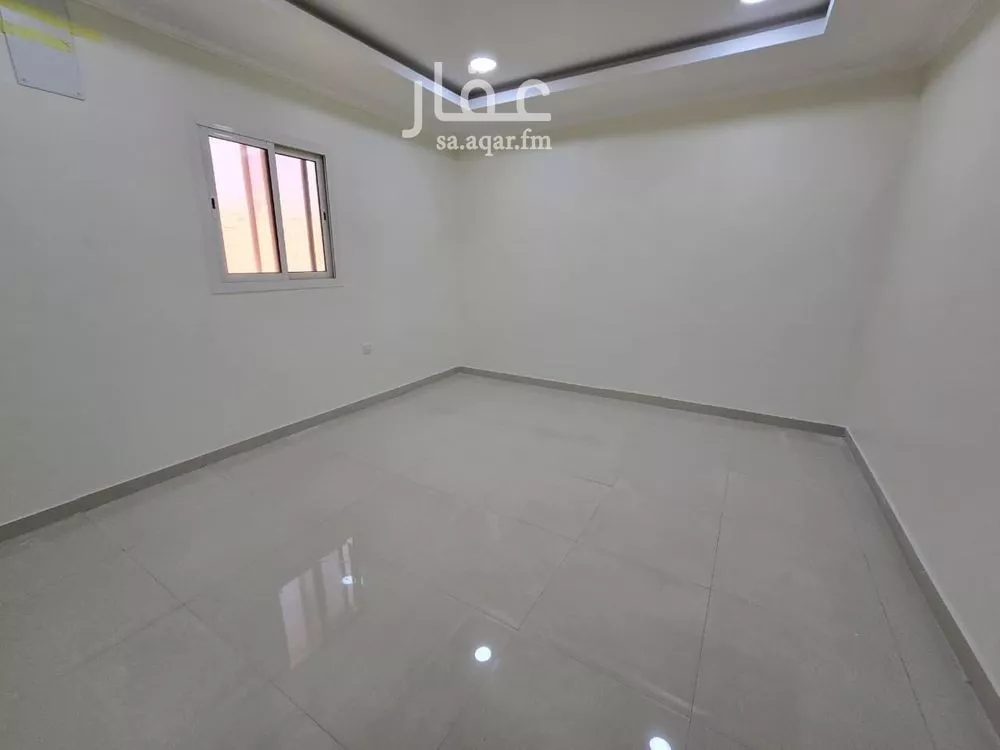 شقة 4 غرف في النور 14