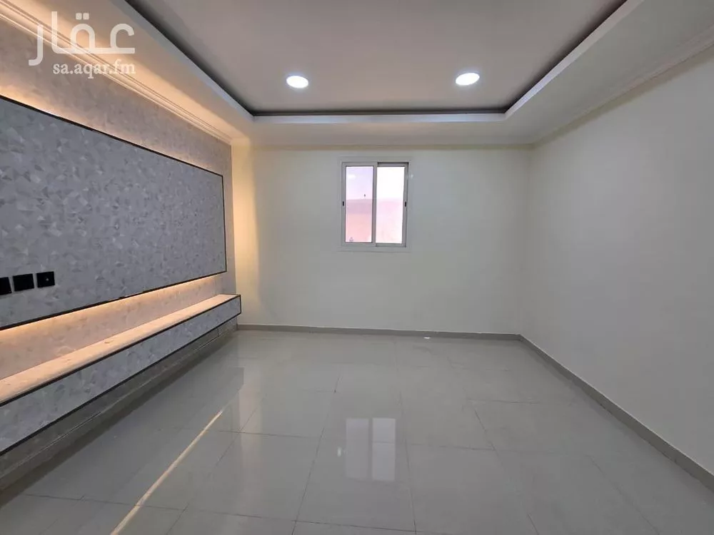 شقة 4 غرف في النور 3