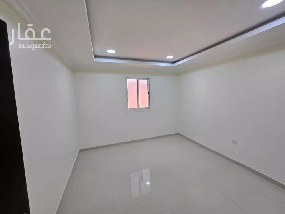 شقة 4 غرف في النور 7