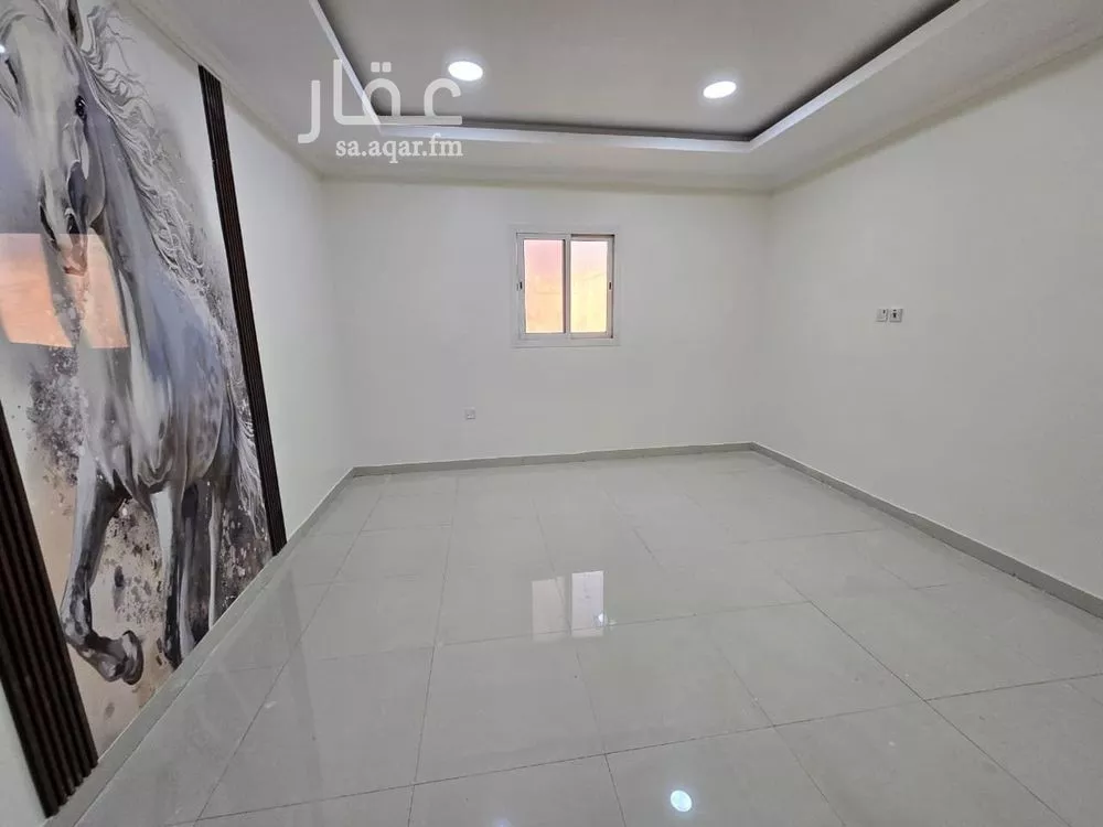 شقة 4 غرف في النور 20