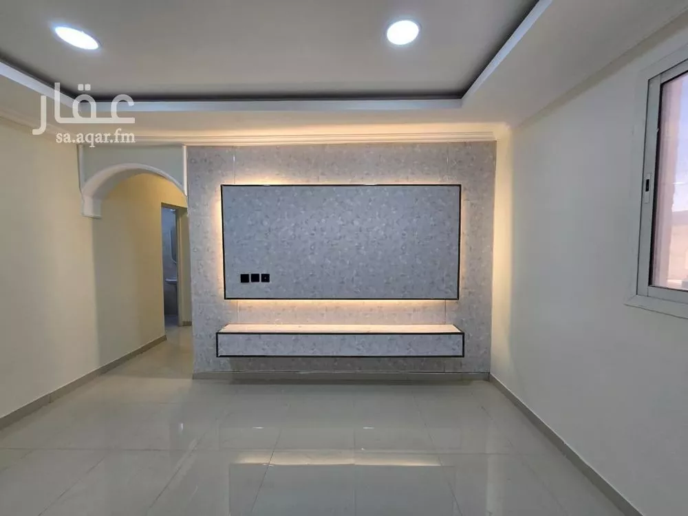 شقة 4 غرف في النور 4