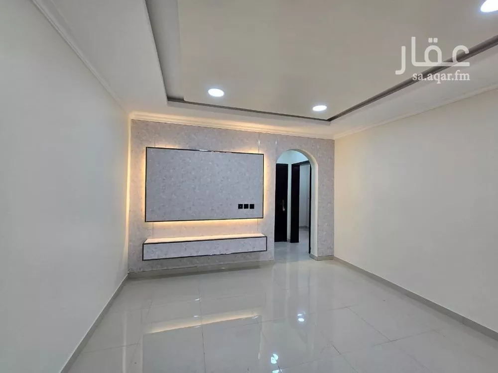 شقة 4 غرف في النور 6