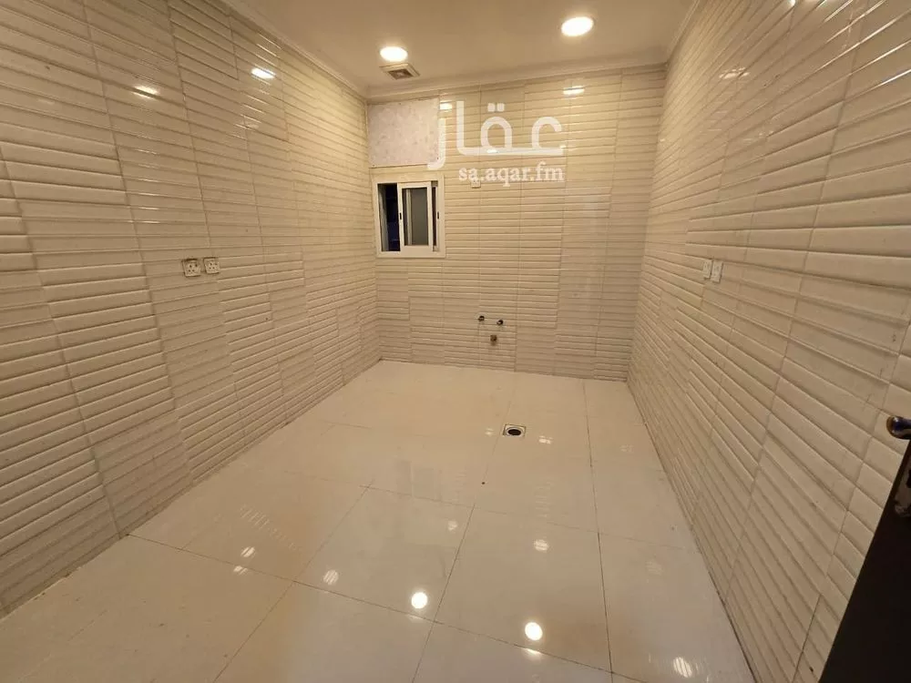 شقة 4 غرف في النور 9