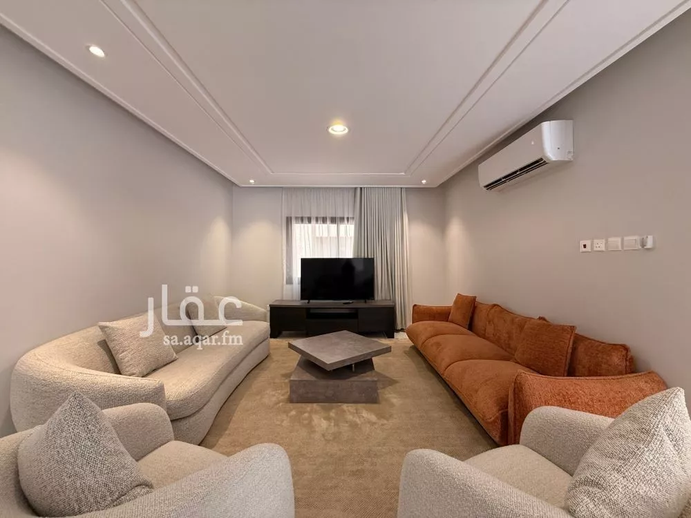 فيلا 3 غرف في النخيل 2