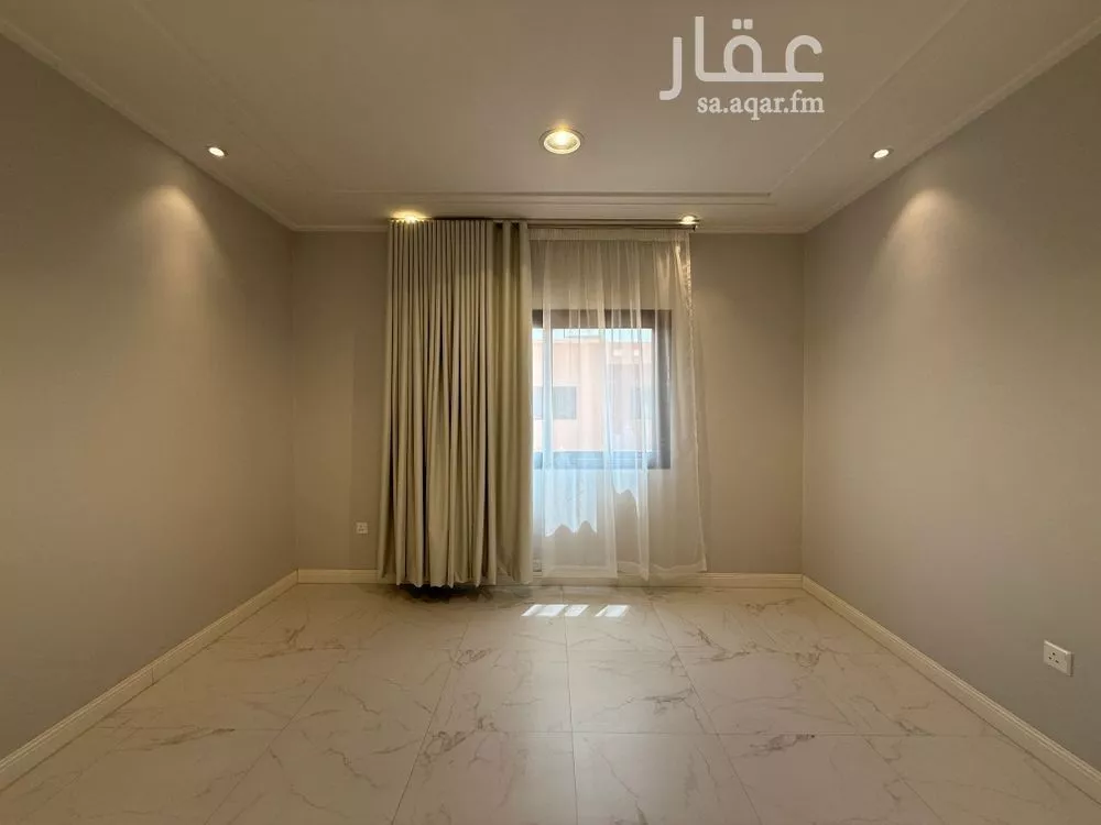 فيلا 3 غرف في النخيل 17