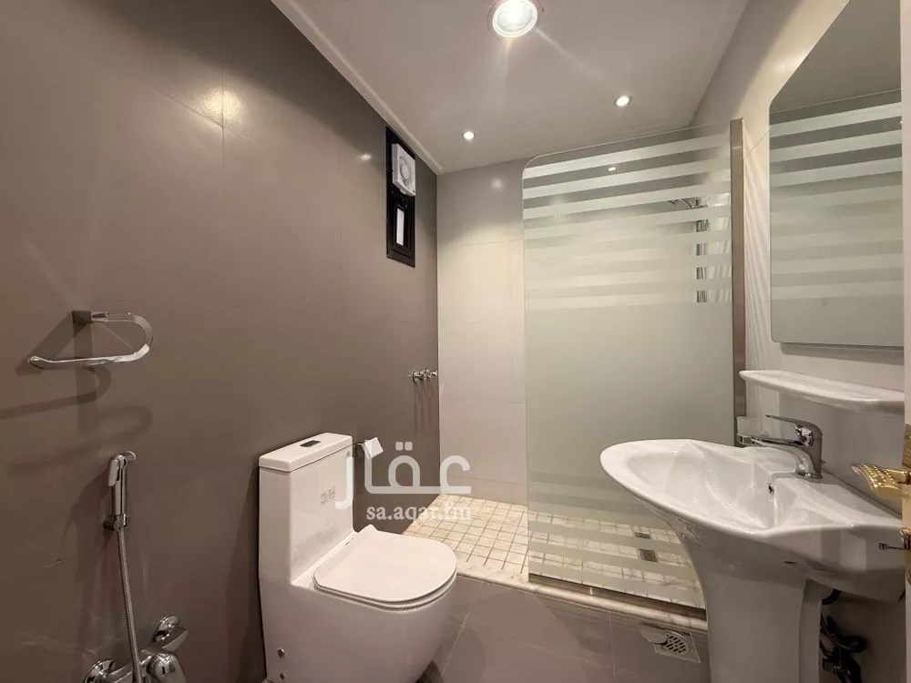 فيلا 3 غرف في النخيل 19