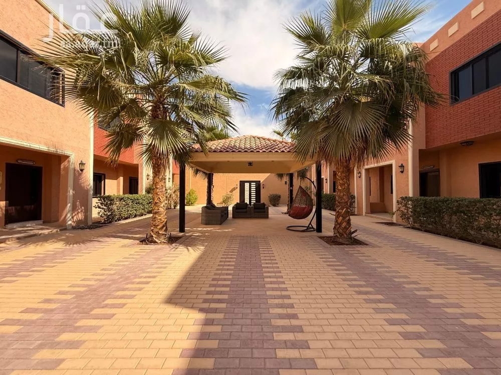 فيلا 3 غرف في النخيل 21