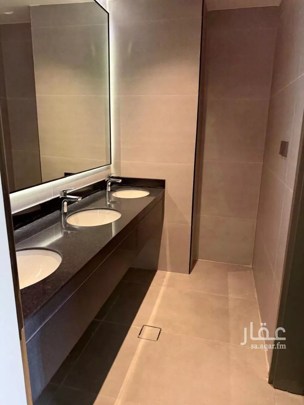 فيلا 4 غرف في المونسية 12