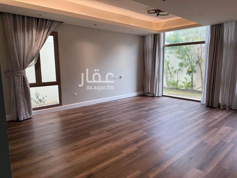 فيلا 4 غرف في المونسية 10