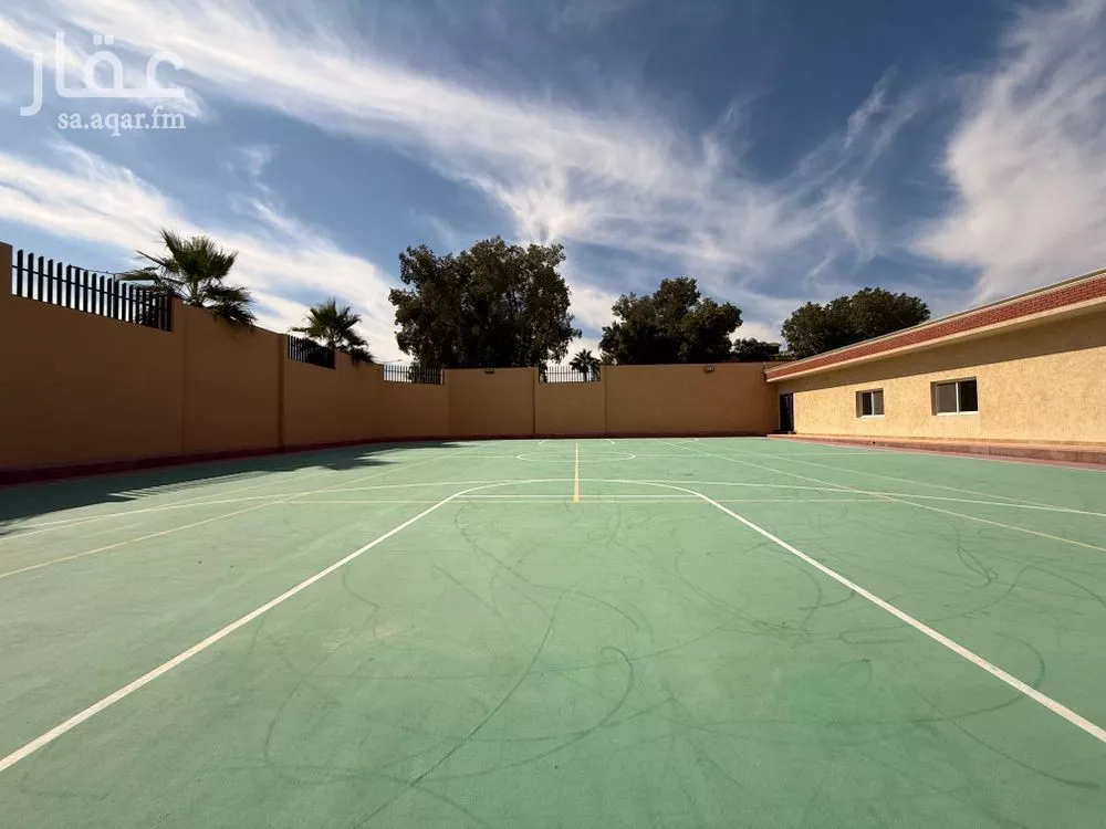 فيلا 3 غرف في النخيل 3