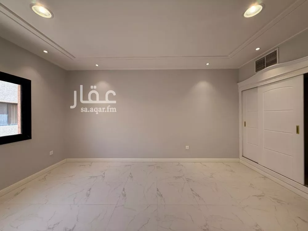 فيلا 3 غرف في النخيل 21