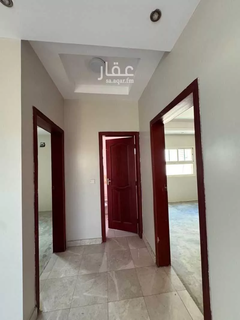 شقة 5 غرف في النخيل 16