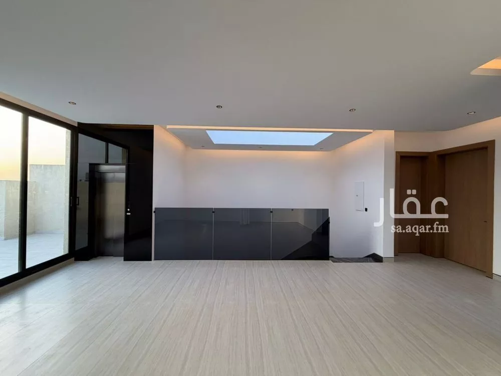 فيلا 5 غرف في العارض 4