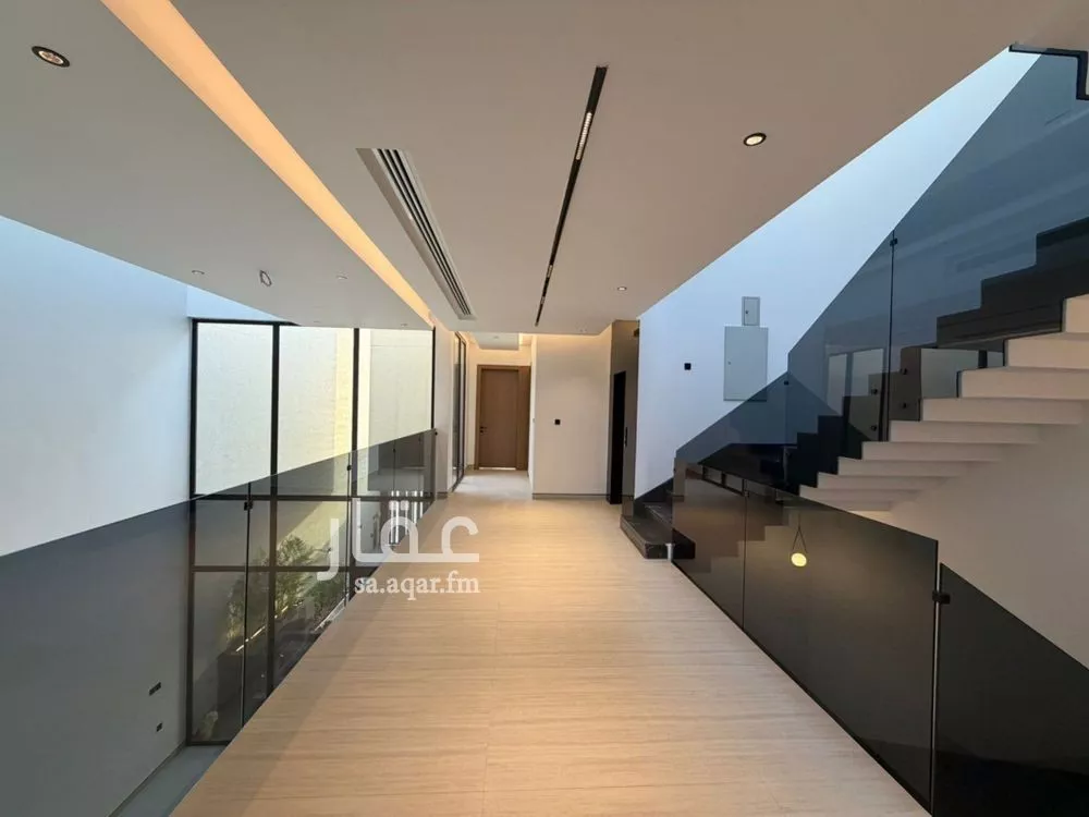 فيلا 5 غرف في العارض 9