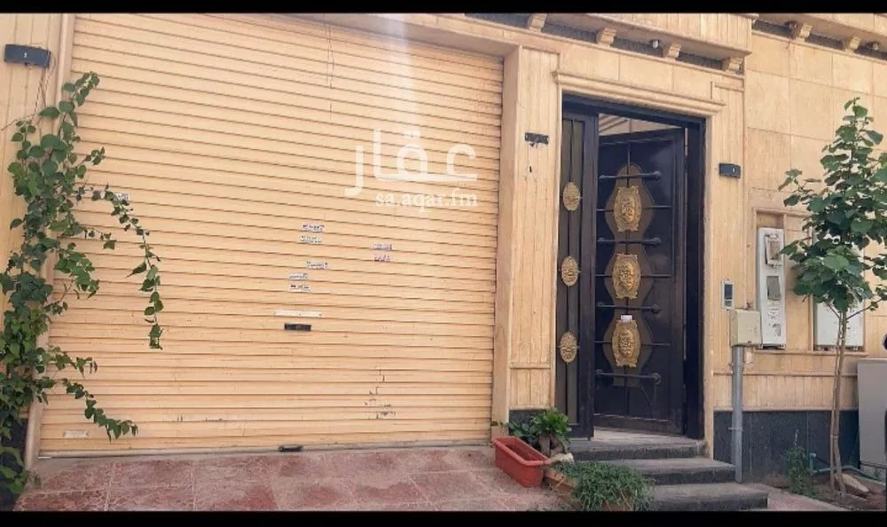 فيلا 7 غرف في الرمال 9