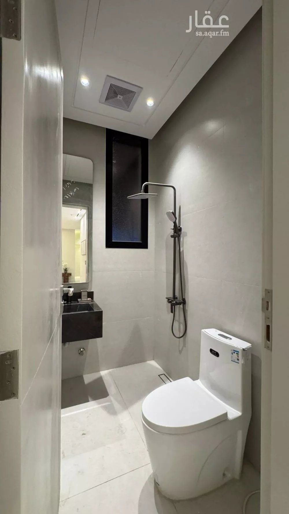 شقة 4 غرف في القادسية 8