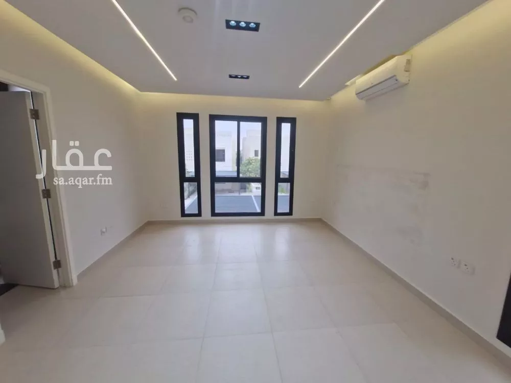 فيلا 4 غرف في سدرة 19