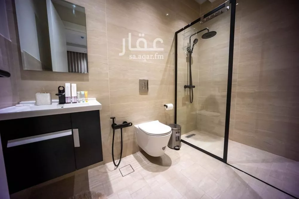 شقة 3 غرف في الملقا 14