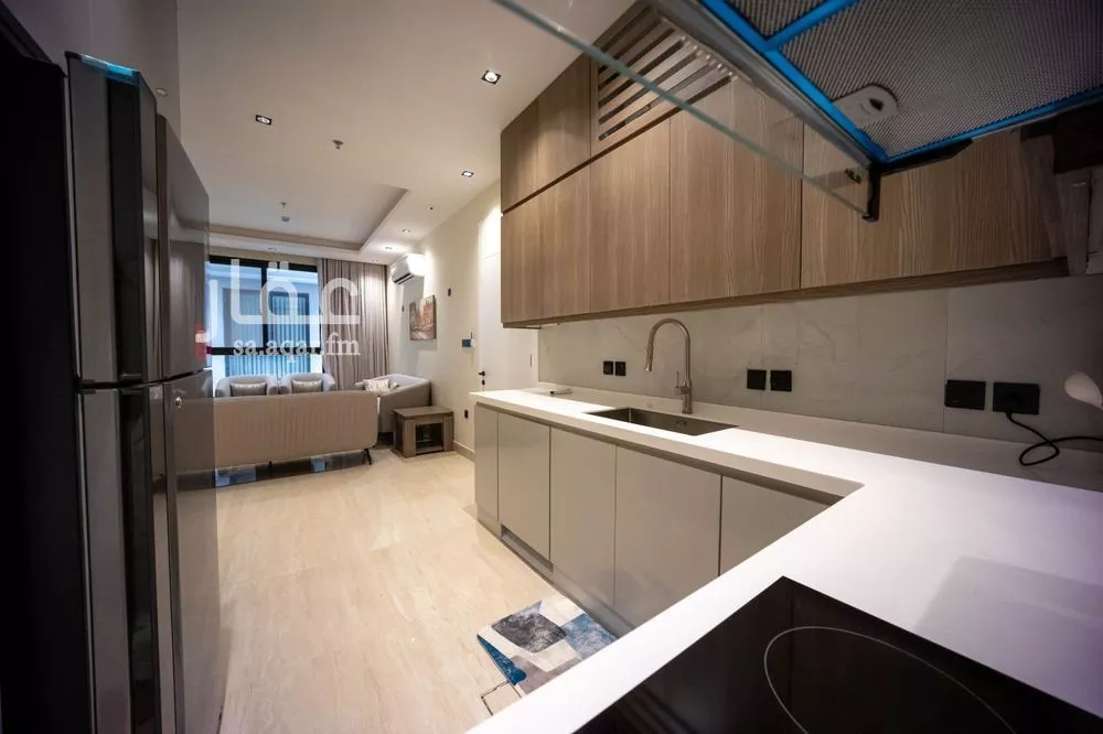 شقة 3 غرف في الملقا 6