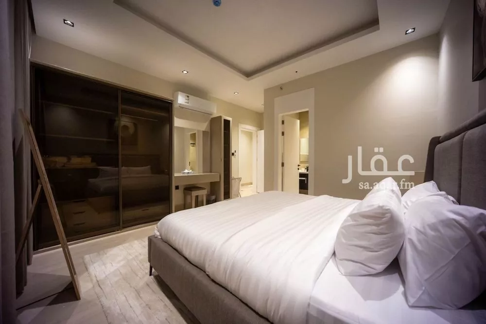 شقة 3 غرف في الملقا 8