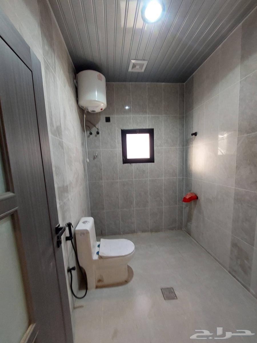 شقة 5 غرف في احد 12