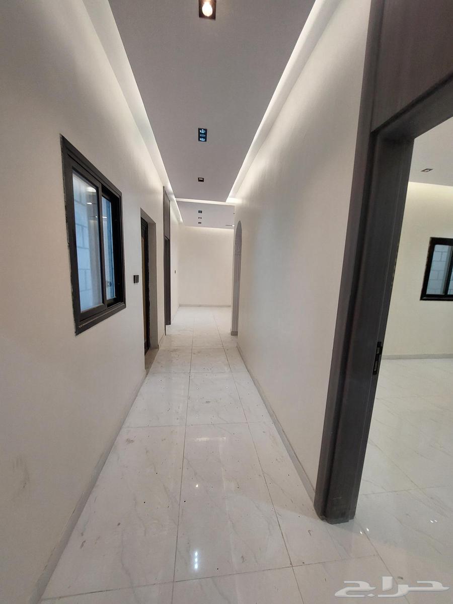 شقة 5 غرف في احد 14