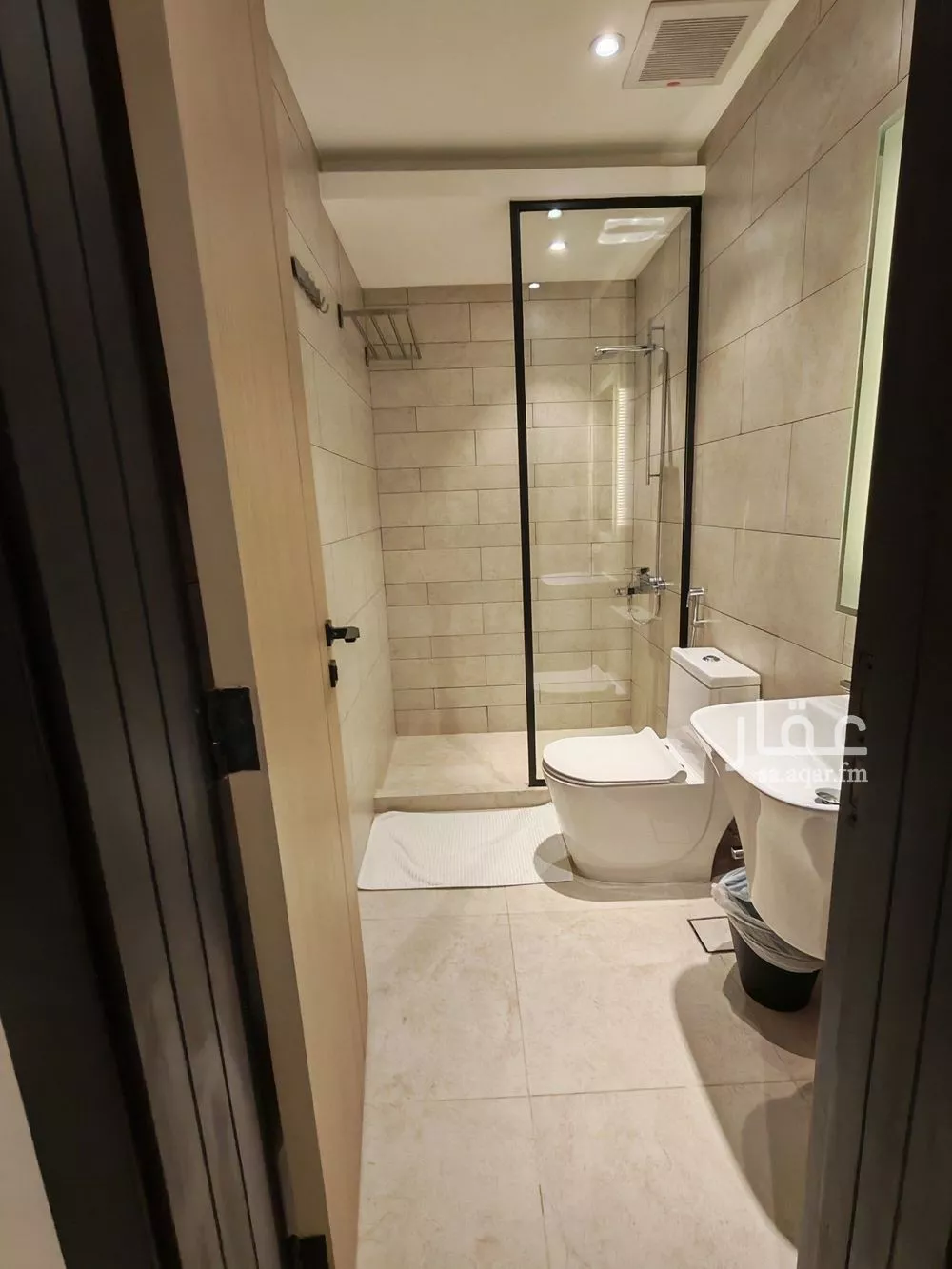 4 bedroom floor in Al Aridh 13