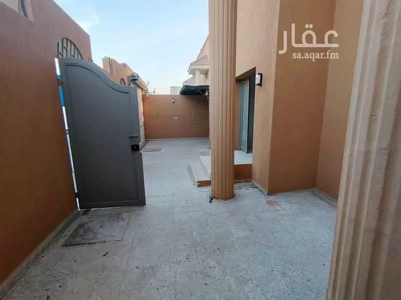 فيلا 8 غرف في التعاون 18