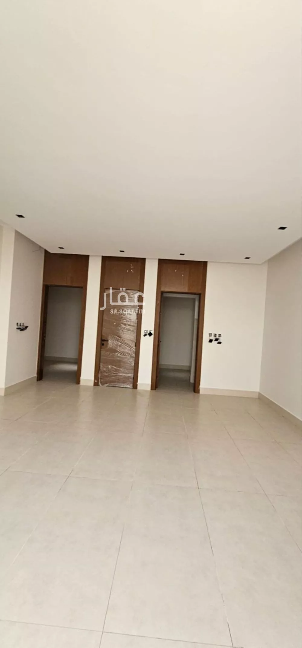 فيلا 4 غرف في العارض 15