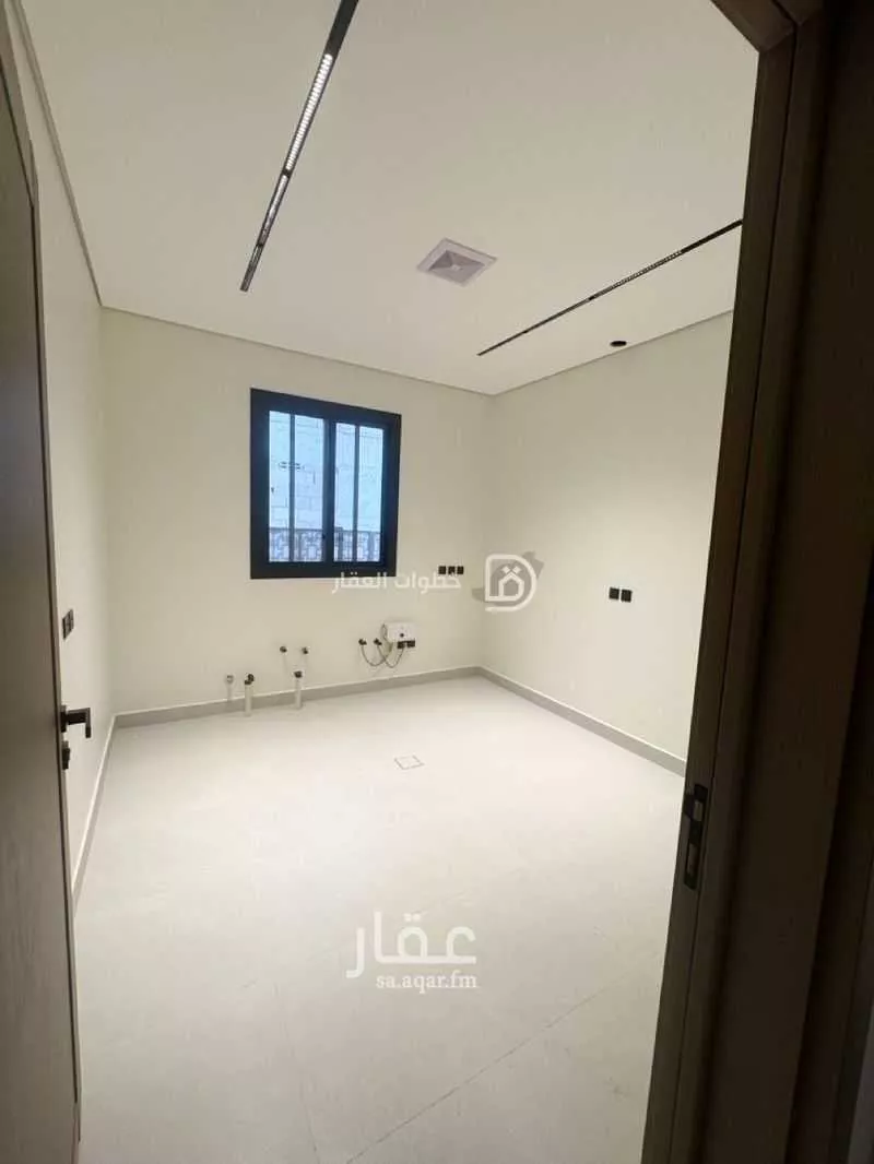 فيلا 4 غرف في المنار 2