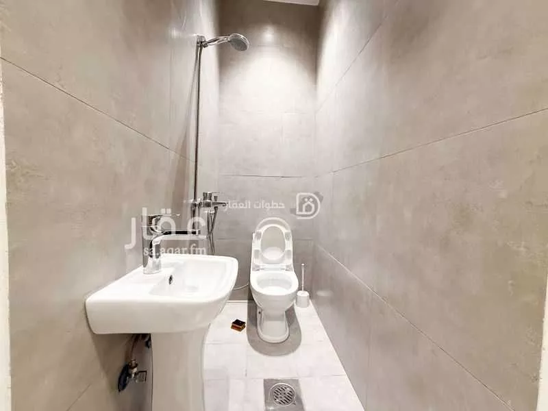 فيلا 6 غرف في العارض 5