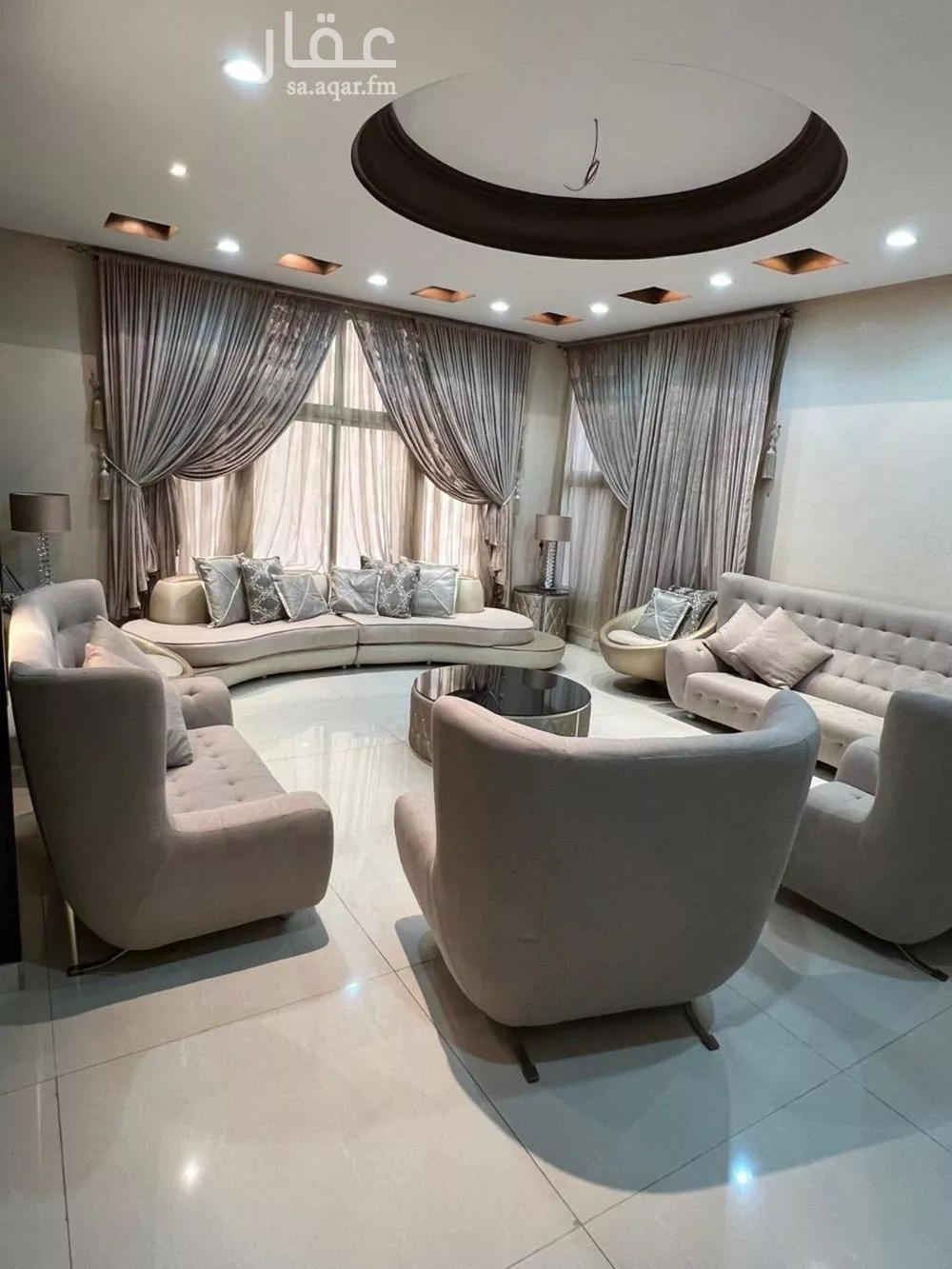 فيلا 9 غرف في الياسمين 11