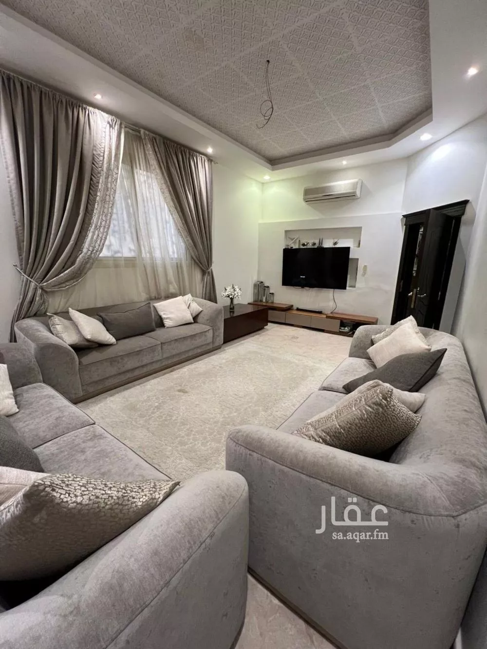 فيلا 9 غرف في الياسمين 10