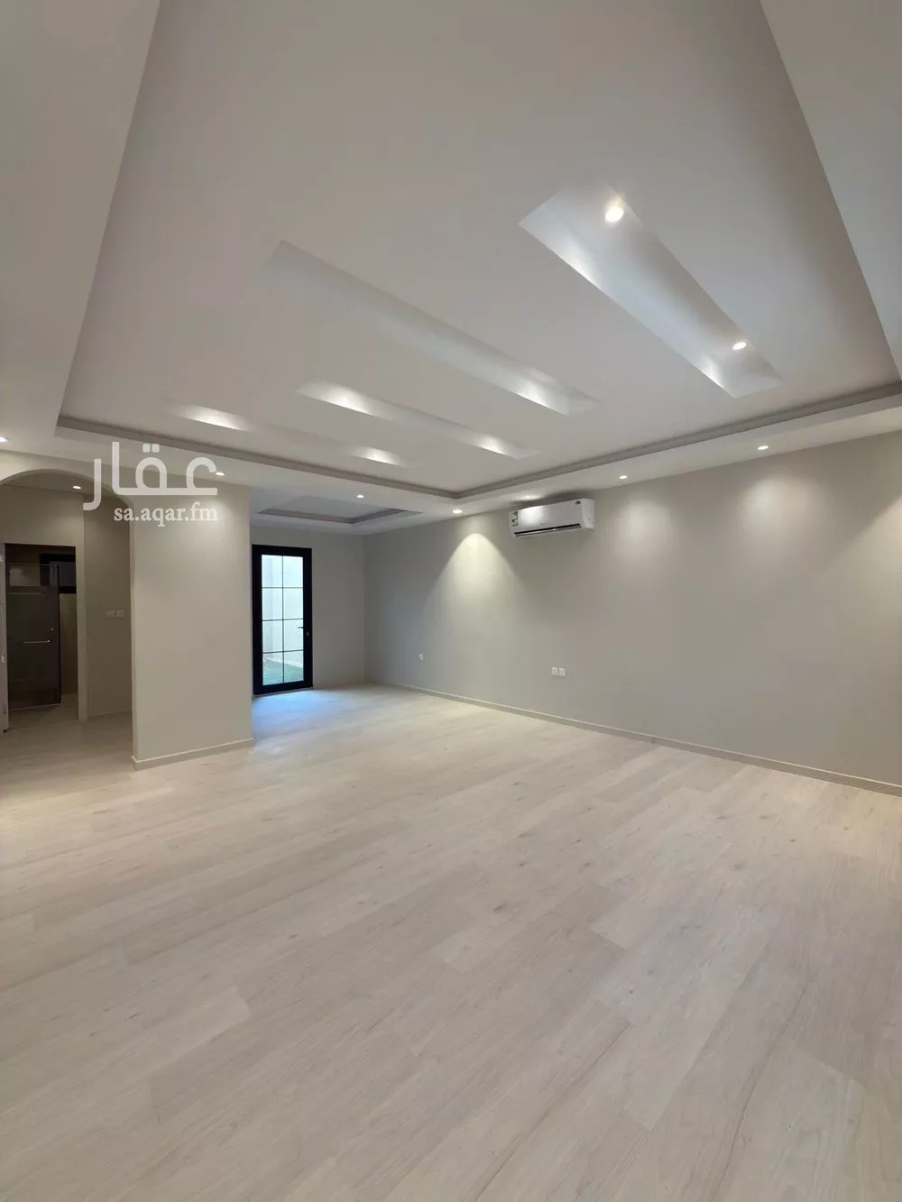 فيلا 4 غرف في العليا 16