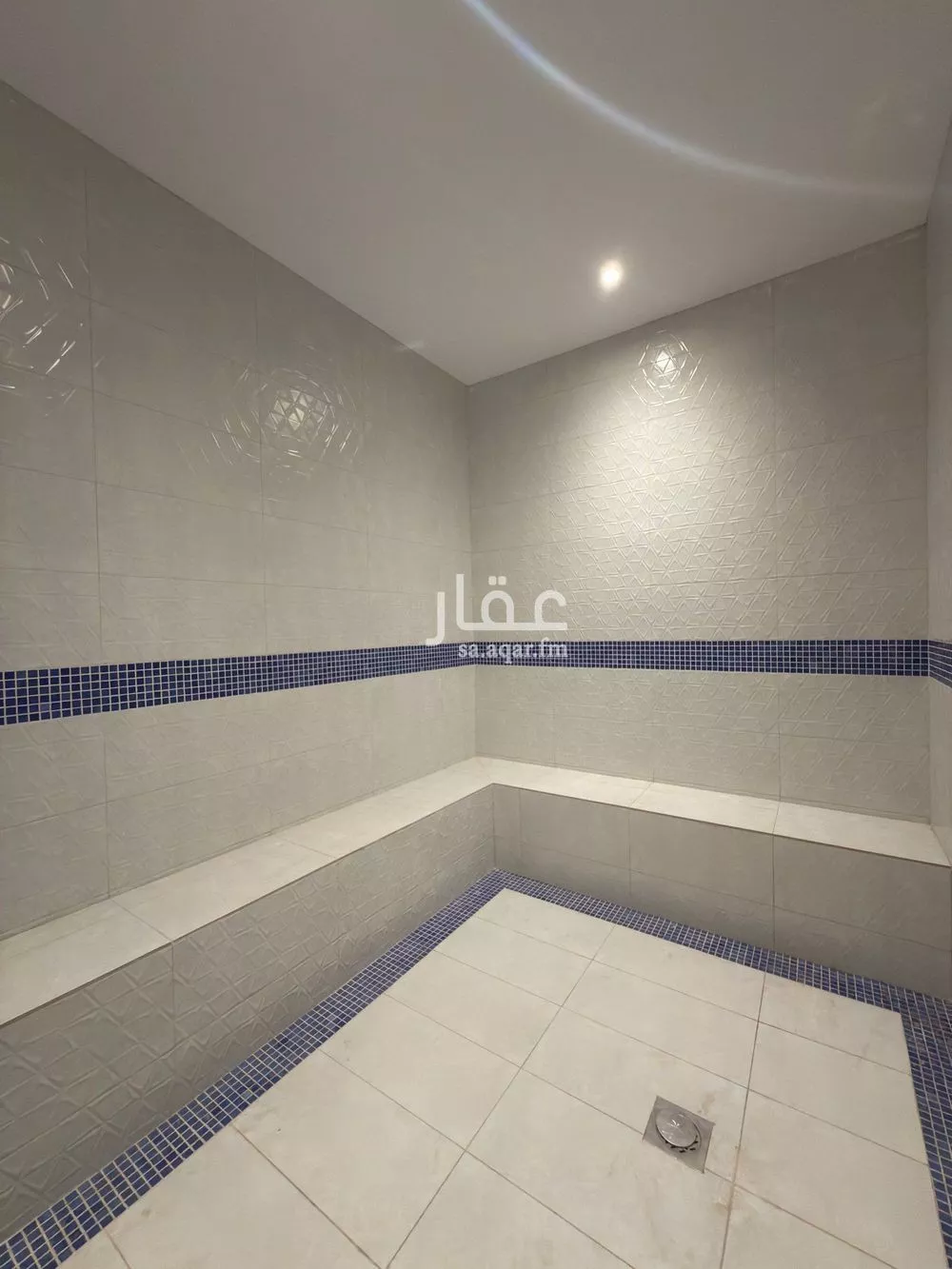 فيلا 4 غرف في العليا 8