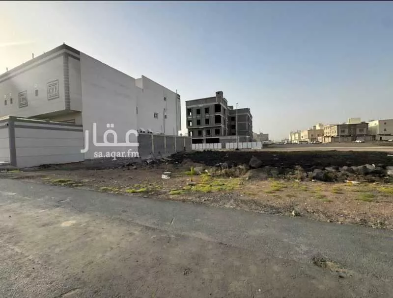 600 sqm land in King Fahd 4