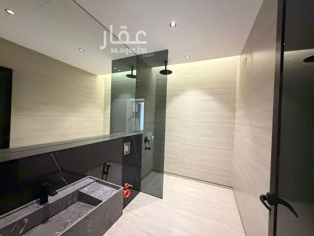 فيلا 4 غرف في العارض 17