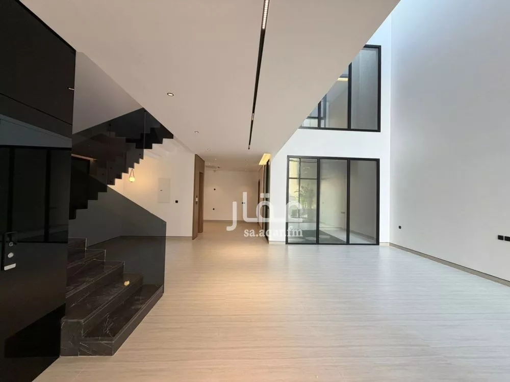 فيلا 4 غرف في العارض 18