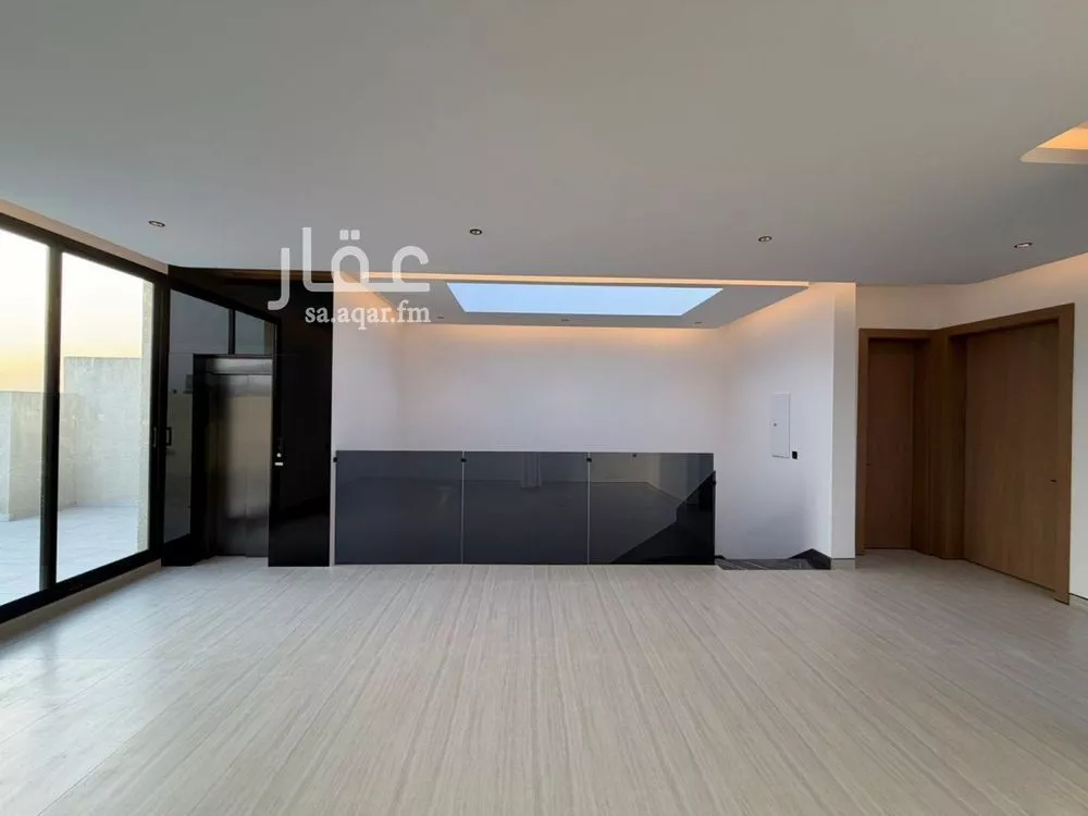 فيلا 4 غرف في العارض 19